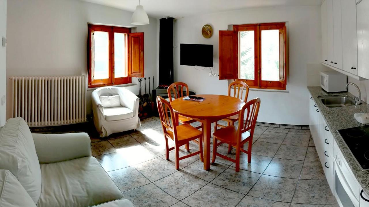 Mas El Carrer Appartement Santa Pau Buitenkant foto