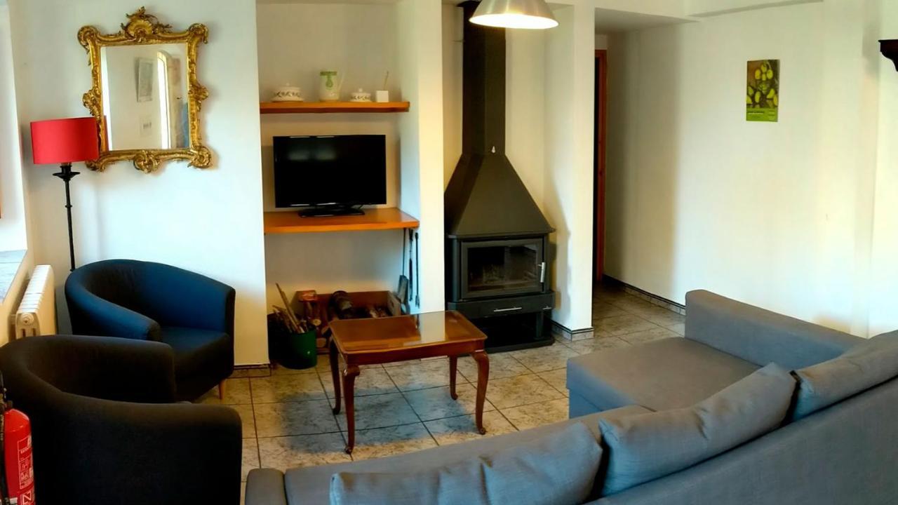 Mas El Carrer Appartement Santa Pau Buitenkant foto