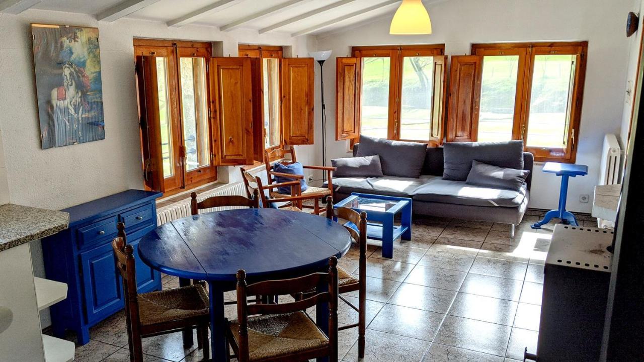 Mas El Carrer Appartement Santa Pau Buitenkant foto