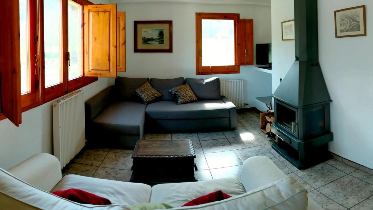 Mas El Carrer Appartement Santa Pau Buitenkant foto